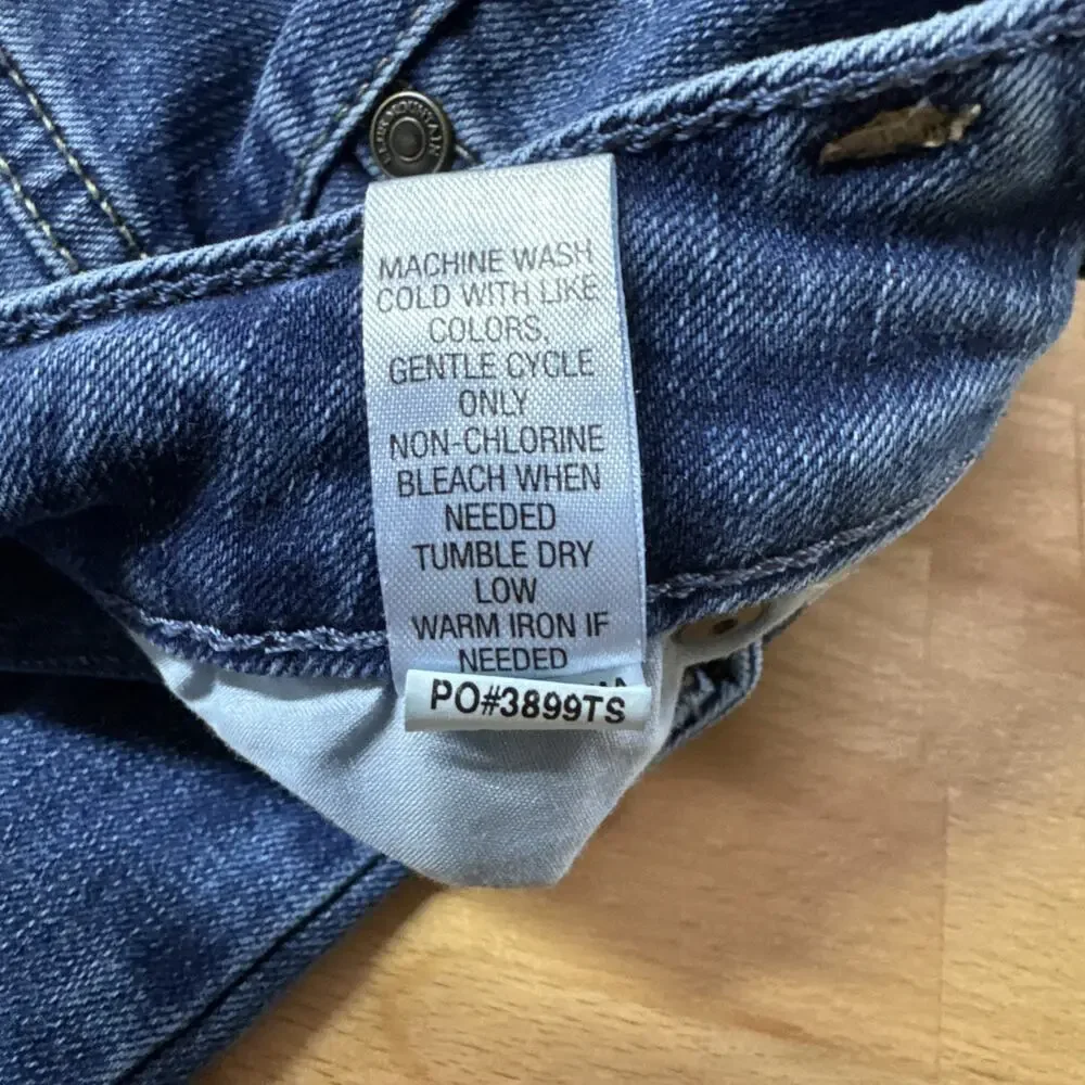2 Blue Mountain Women's Relaxed Fit 5 Pocket Straight Leg Jeans Size 12